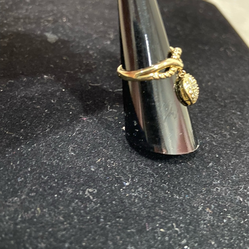 18K Diamond Dangle Heart Ring - Picture 5 of 10